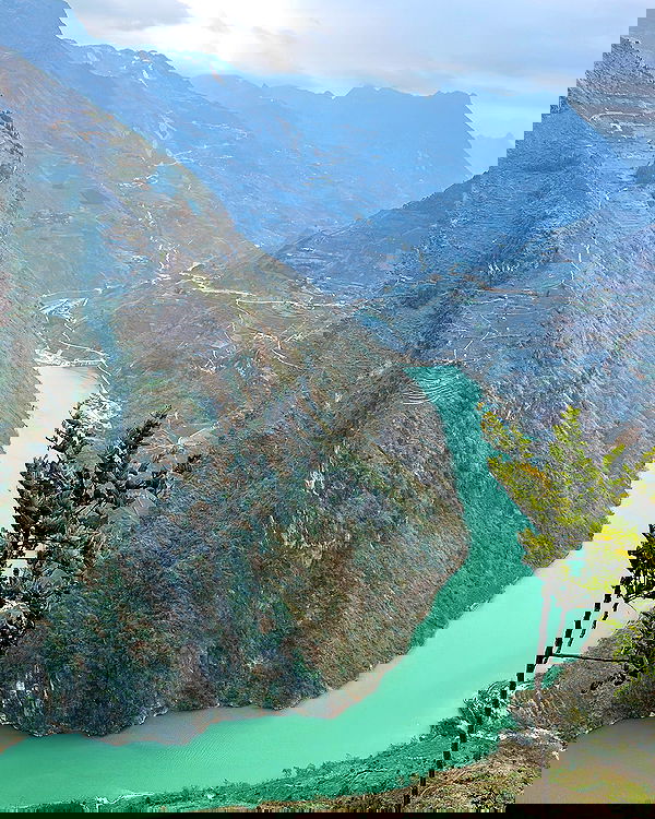 valeria_lukin valeria_lukin archive image