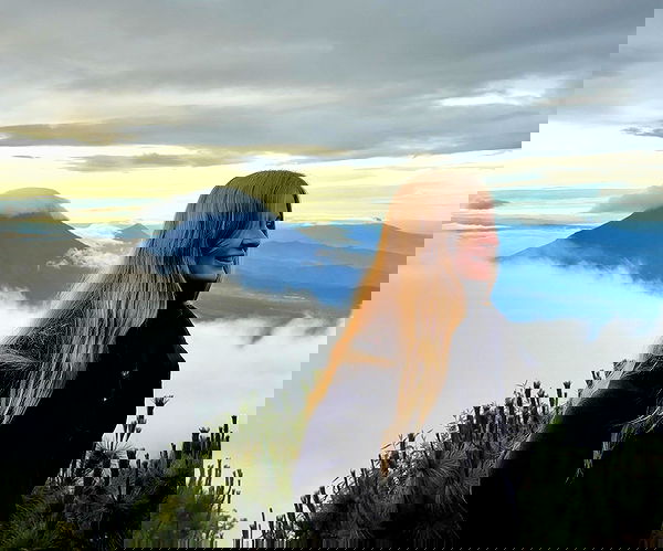 valeria_lukin valeria_lukin archive image