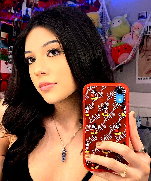valeriecastellano instagram image archive image