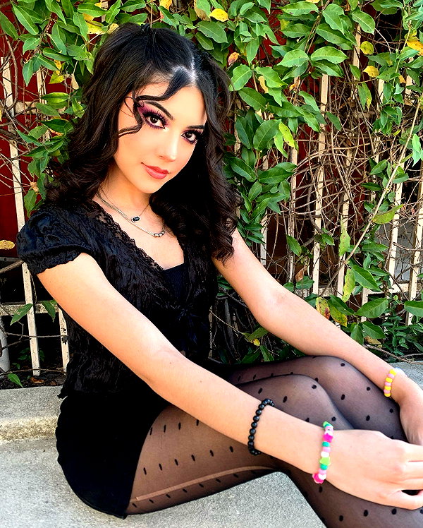 valeriecastellano instagram image archive image