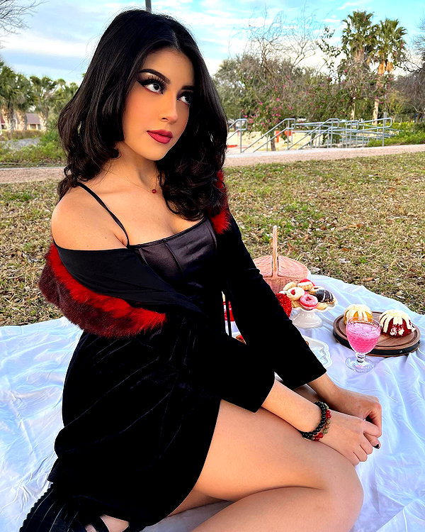 valeriecastellano instagram image archive image
