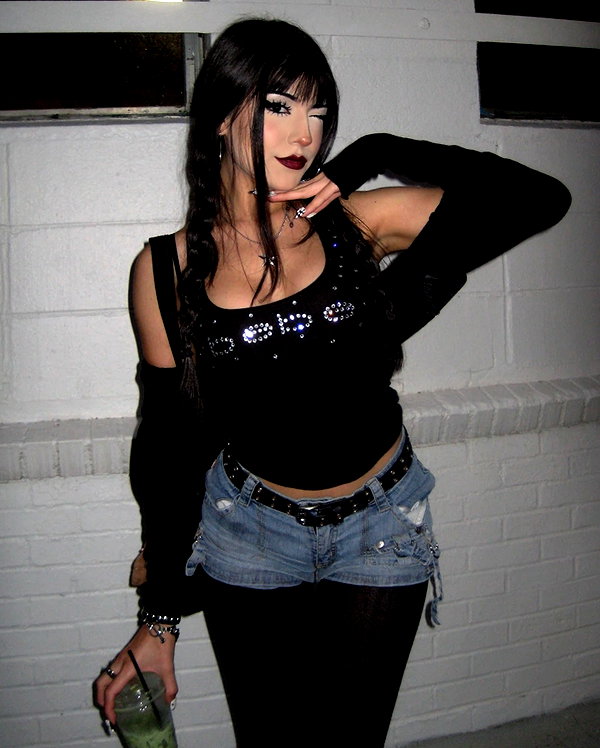 valeriecastellano valeriecastellano archive image