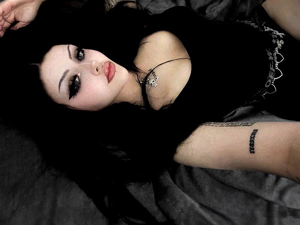 vampirxxke vampirxxke archive image