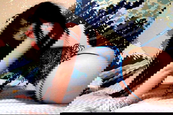 vanessa.julienne image ~ Altpins