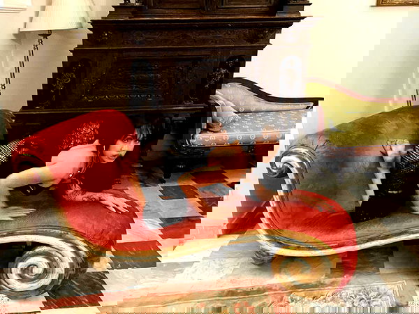 vanessa.julienne image ~ Altpins