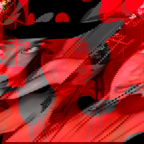 vanessa.julienne image ~ Altpins