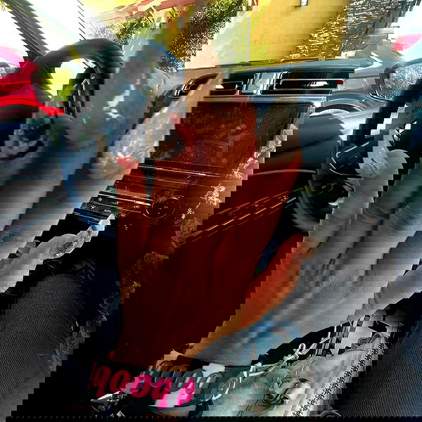 vanessa.julienne image ~ Altpins