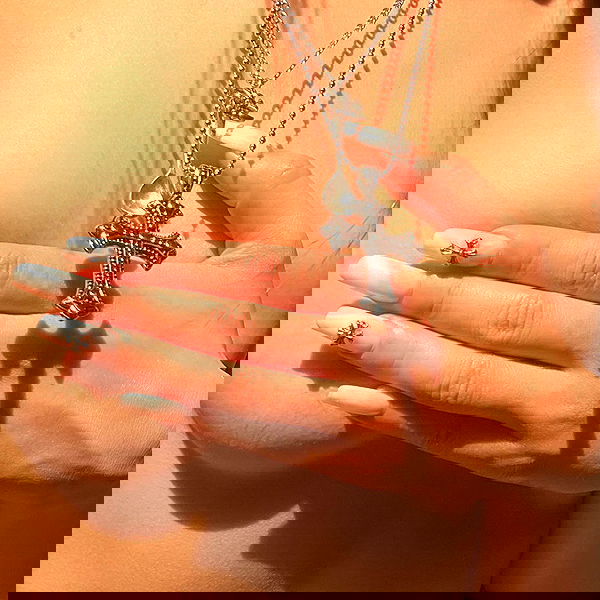 vanessa.julienne image ~ Altpins