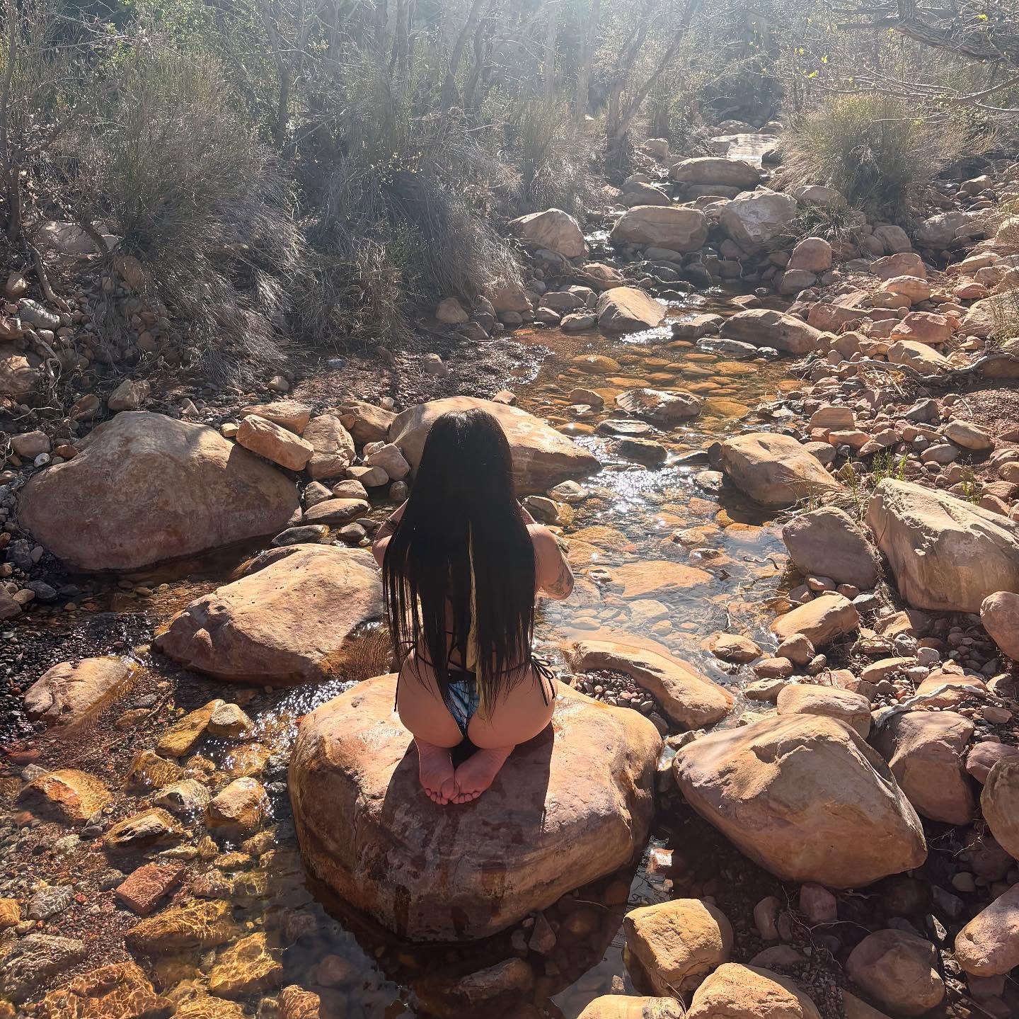 vanessa.julienne instagram image archive image