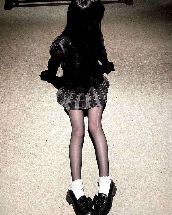 veildose instagram image archive image