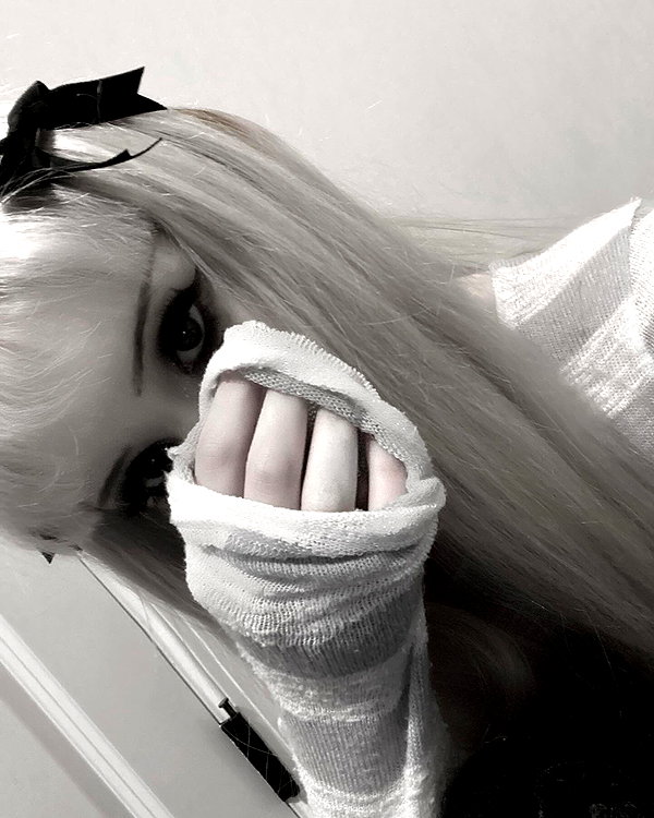 veildose instagram image archive image