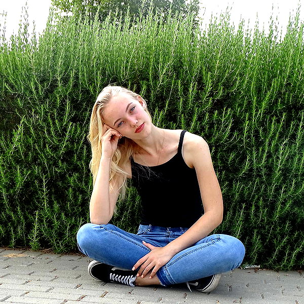veronika_grish instagram image archive image