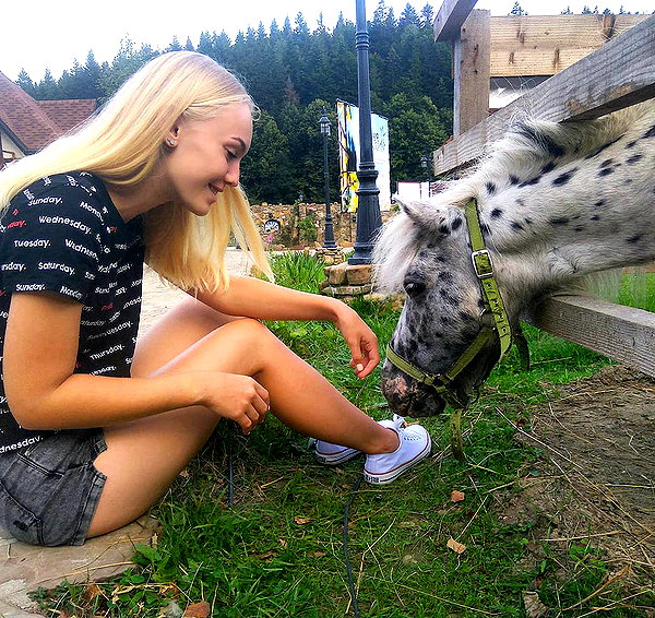 veronika_grish instagram image archive image