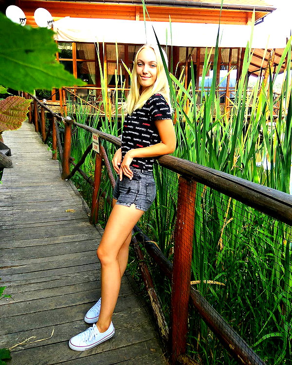 veronika_grish instagram image archive image