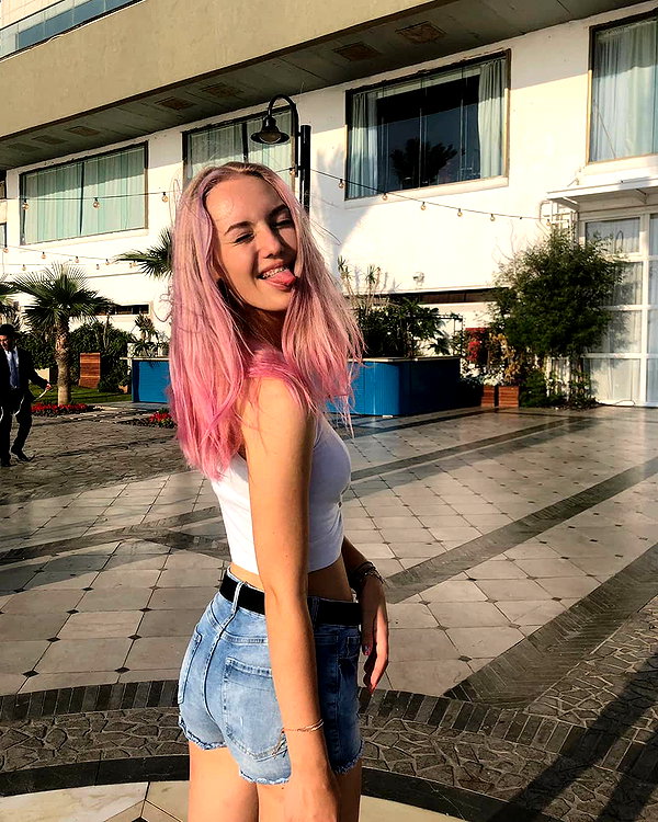 veronika_grish instagram image archive image
