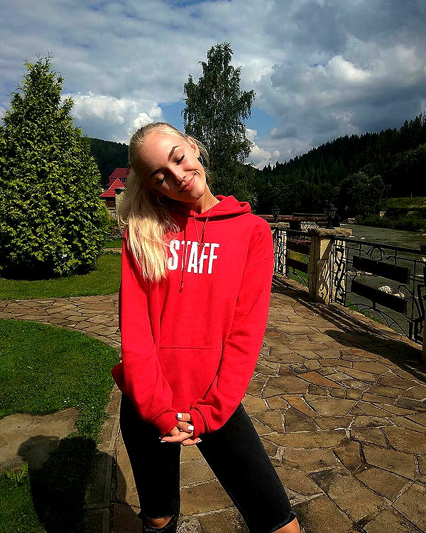 veronika_grish instagram image archive image