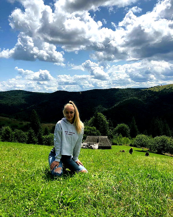 veronika_grish instagram image archive image