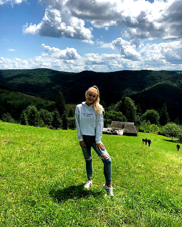 veronika_grish instagram image archive image