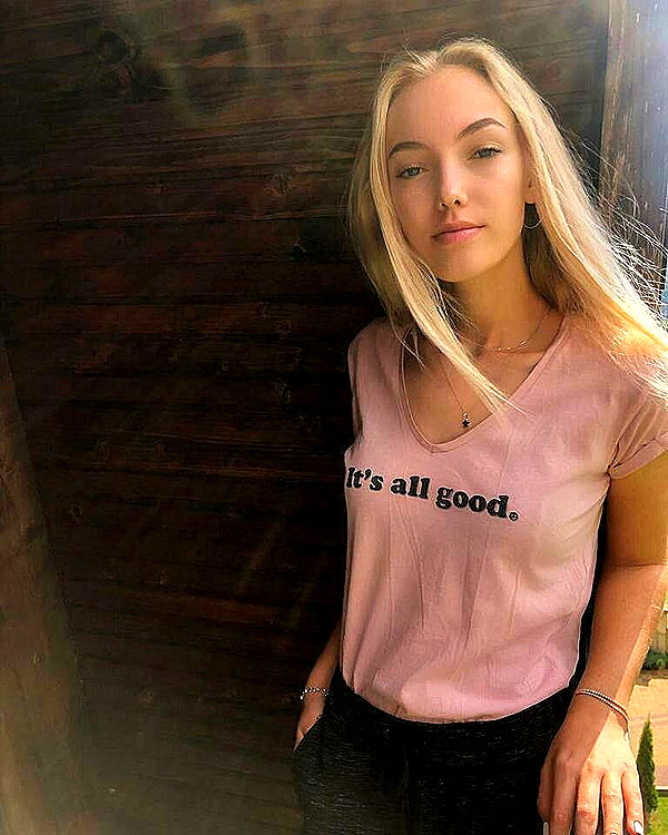 veronika_grish instagram image archive image