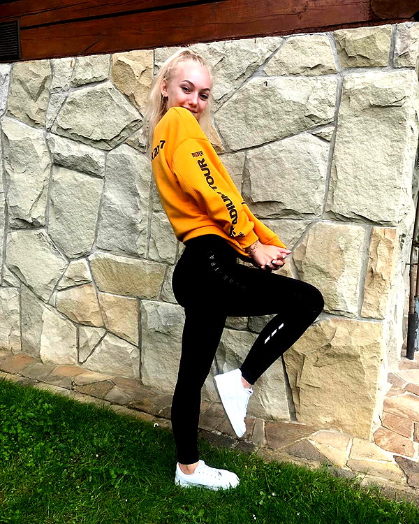 veronika_grish instagram image archive image