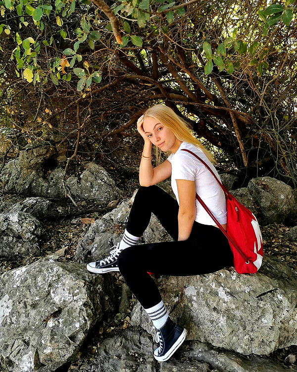 veronika_grish instagram image archive image