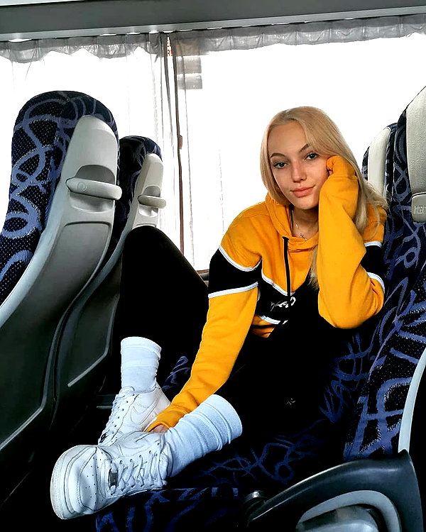 veronika_grish instagram image archive image