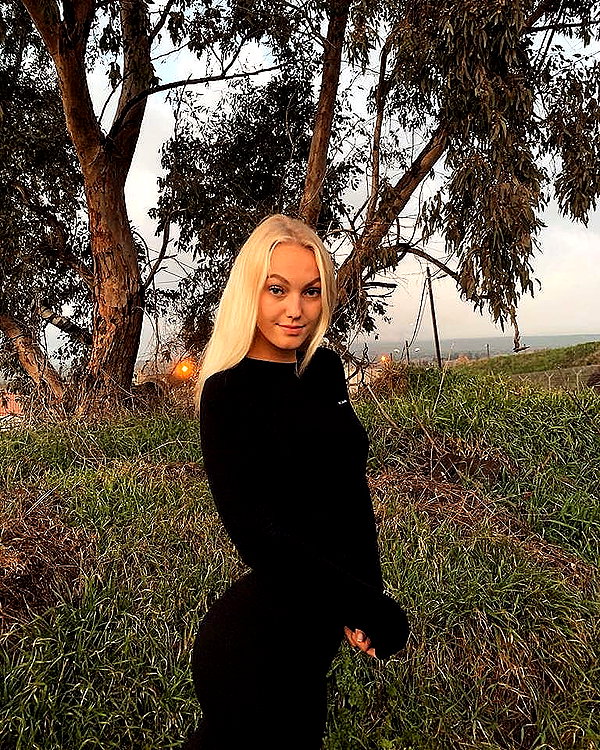 veronika_grish instagram image archive image