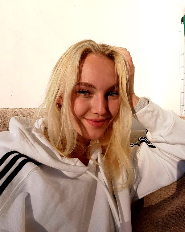 veronika_grish instagram image archive image