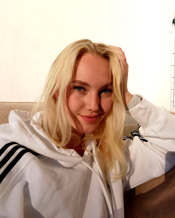 veronika_grish instagram image archive image
