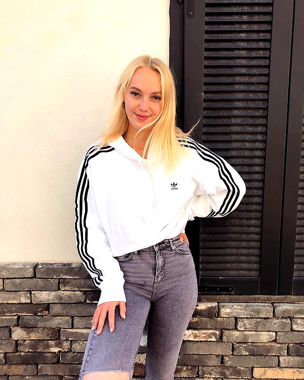 veronika_grish instagram image archive image
