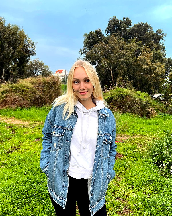 veronika_grish instagram image archive image