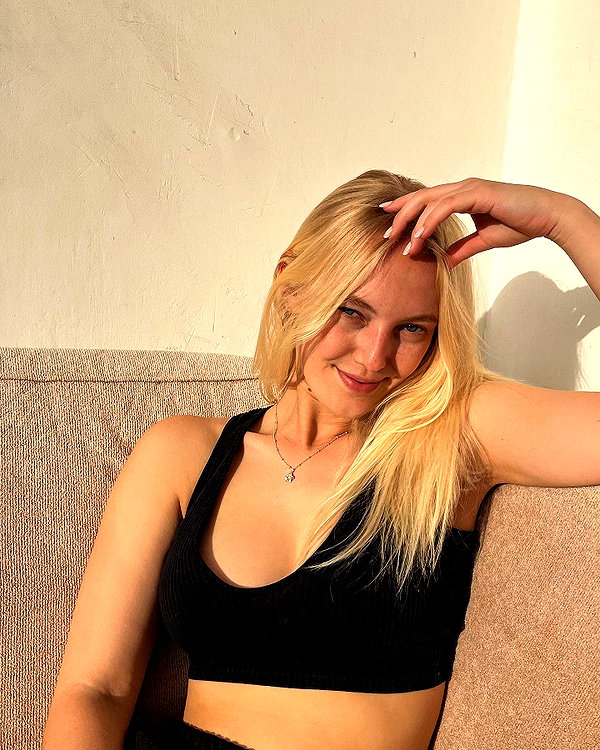 veronika_grish instagram image archive image