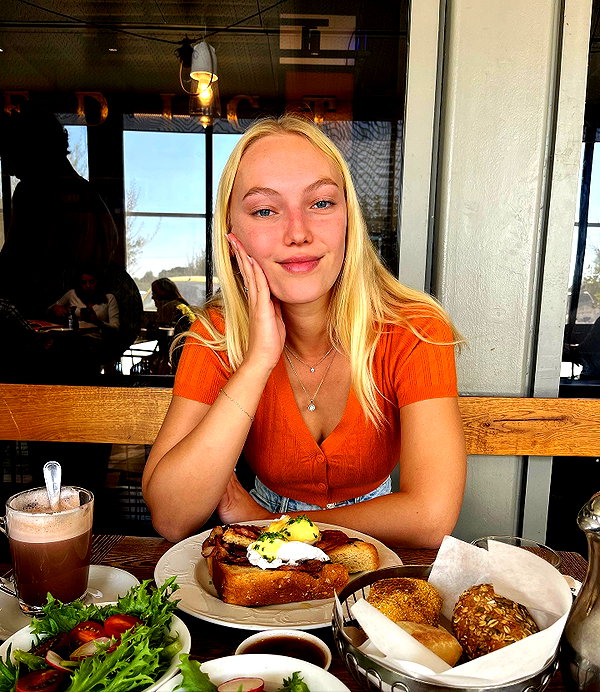 veronika_grish instagram image archive image