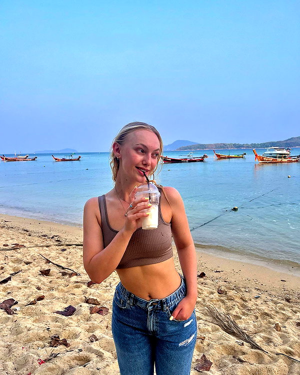 veronika_grish instagram image archive image