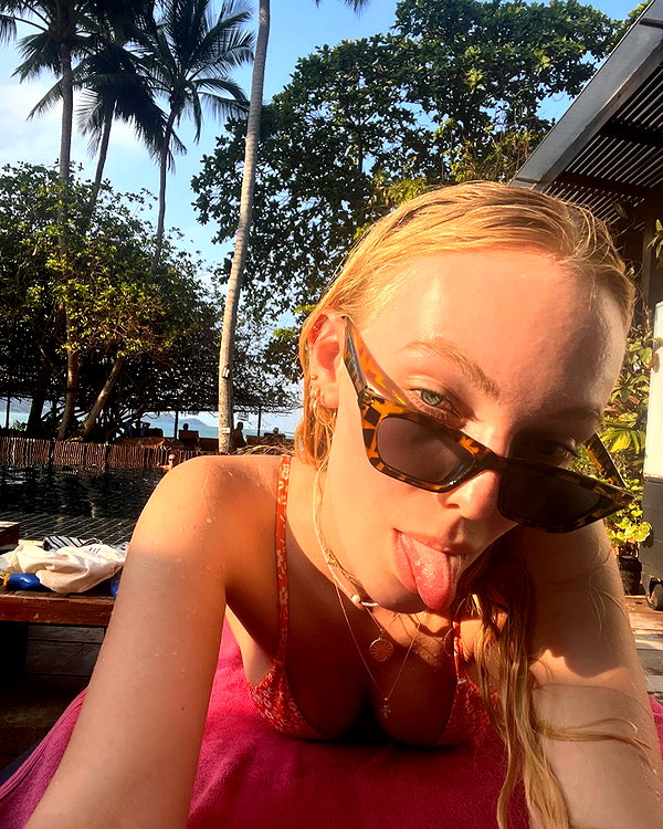 veronika_grish instagram image archive image
