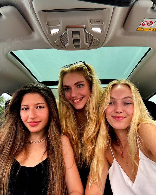 veronika_grish instagram image archive image