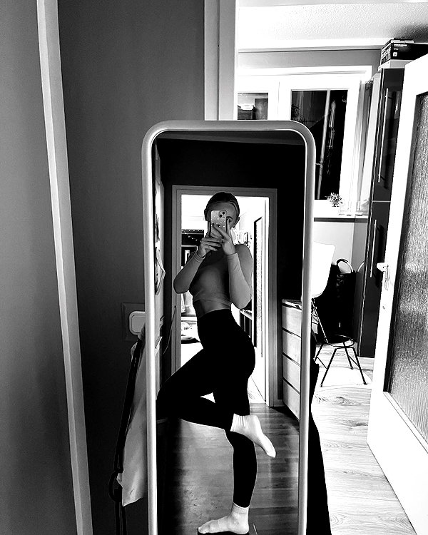 veronika_grish instagram image archive image