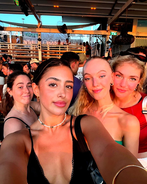 veronika_grish instagram image archive image