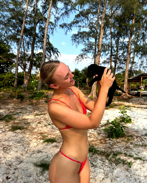 veronika_grish instagram image archive image