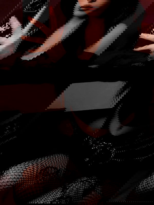 victoria._celine victoria._celine archive image