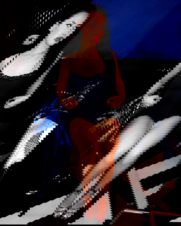 victoriarawlings image ~ Altpins