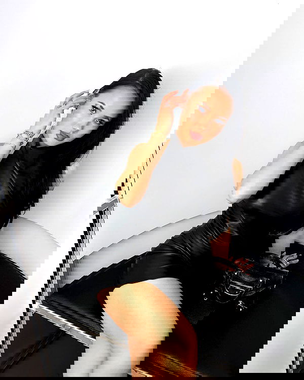 victoriarawlings image ~ Altpins