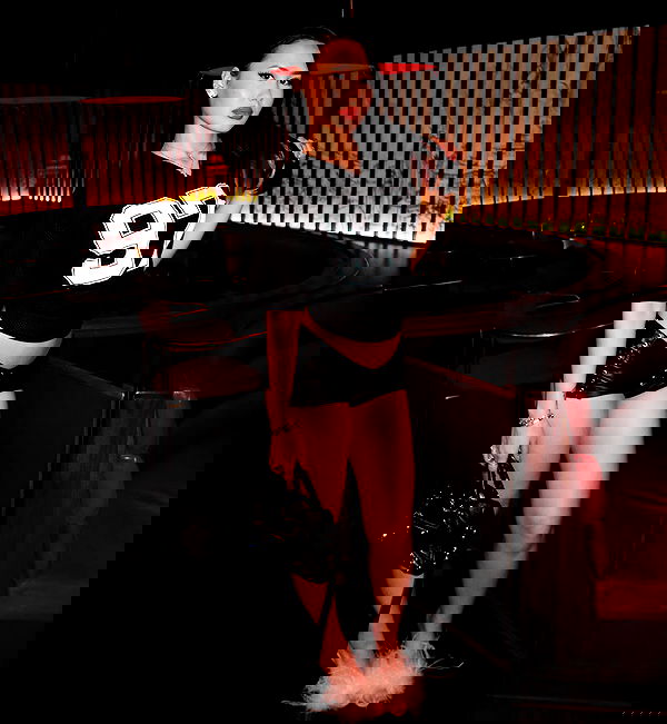 victoriarawlings image ~ Altpins