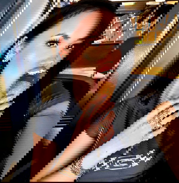 victoriarawlings image ~ Altpins