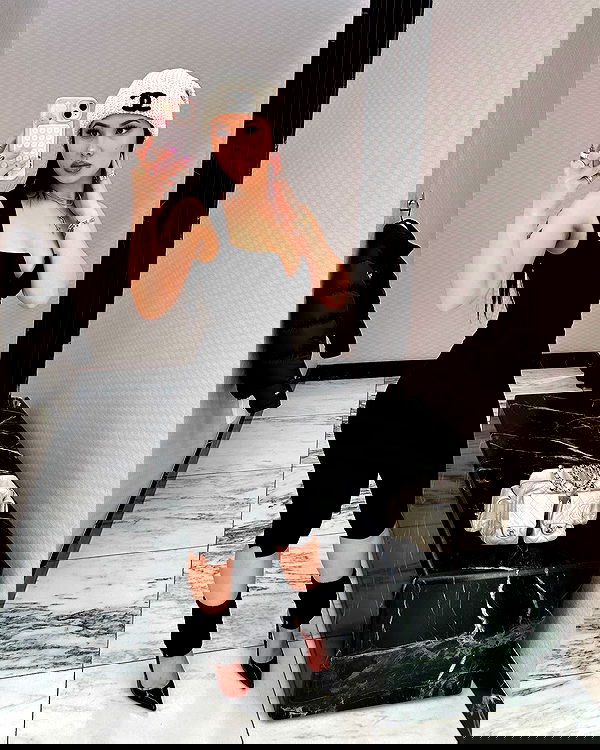 victoriarawlings image ~ Altpins