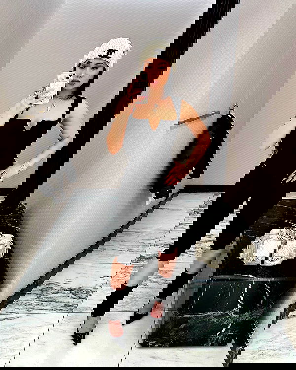 victoriarawlings image ~ Altpins