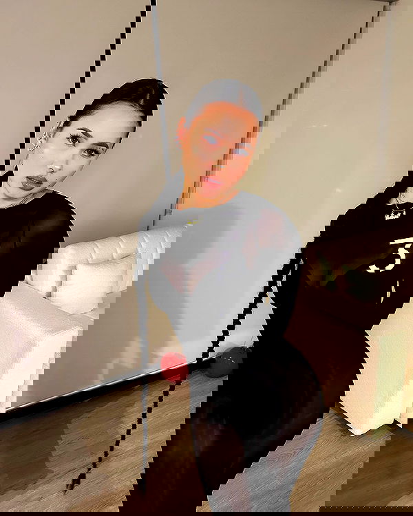 victoriarawlings image ~ Altpins