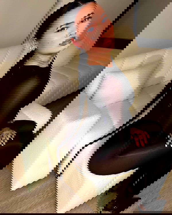 victoriarawlings image ~ Altpins