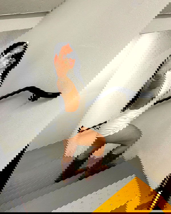 victoriarawlings image ~ Altpins