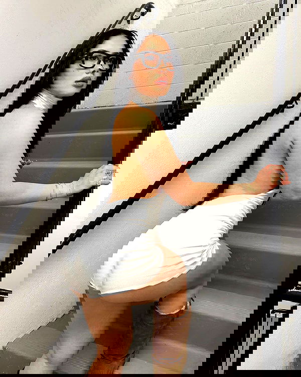 victoriarawlings image ~ Altpins